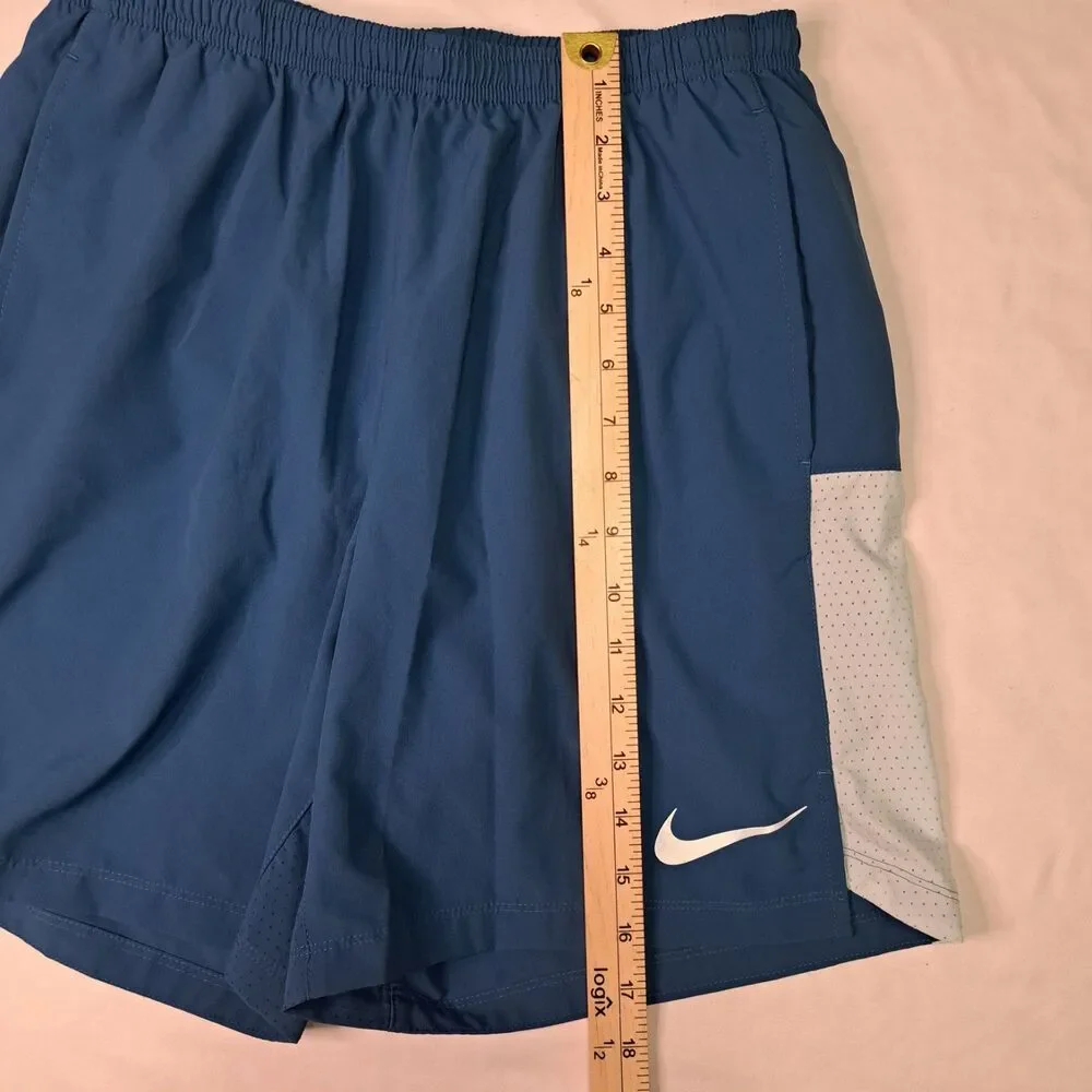 Nike Dri-FIT Blue Men's Challenger Running Shorts M Lined Drawstring Pockets Gym
